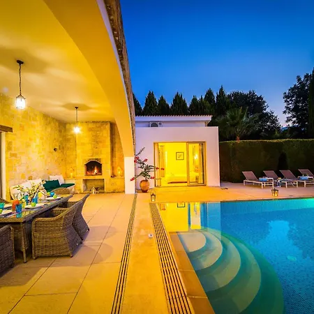 Villa Zoey Theletra